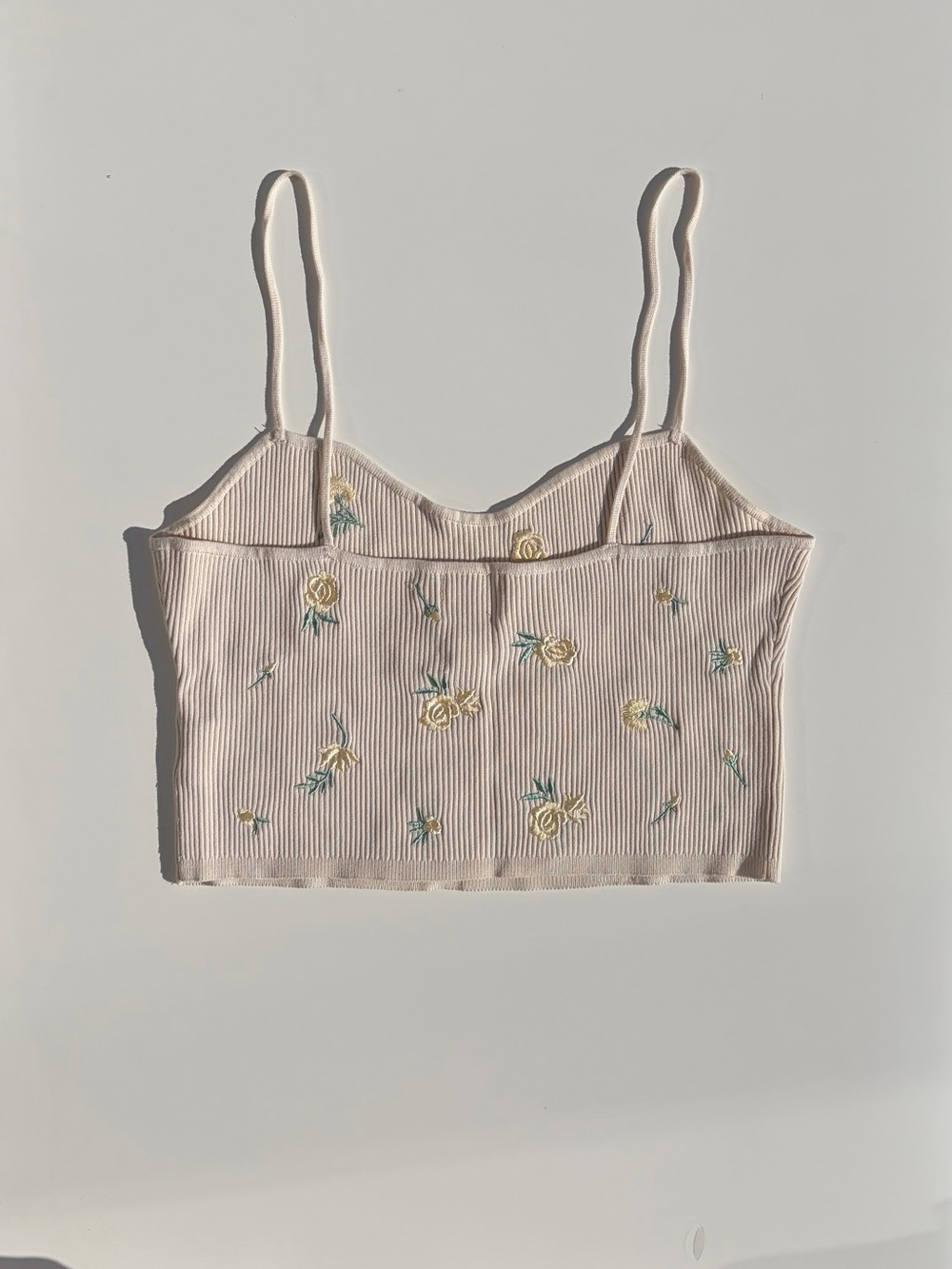 H&M Floral Embroidered Ribbed Crop Cami - Picture 2 of 4